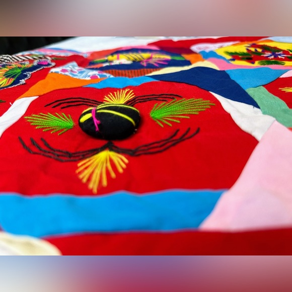 embroidered dragon design patchwork vest size Medium year of the dragon - Picture 7 of 10